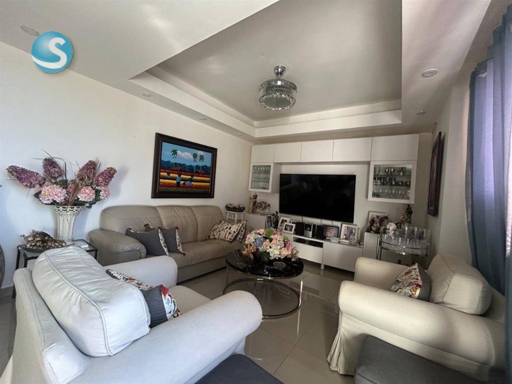 Apartamento en venta en Renacimiento, 177 m²