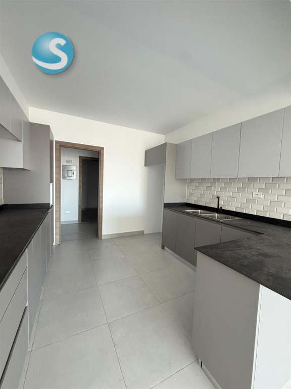 Apartamento en Venta en Piso Alto con Vista al Mar, Naco en República Dominicana