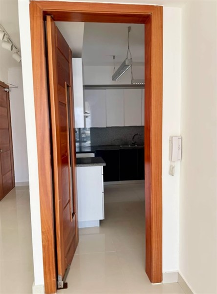 Apartamento amplio en venta en Ensanche Naco, piso alto en República Dominicana