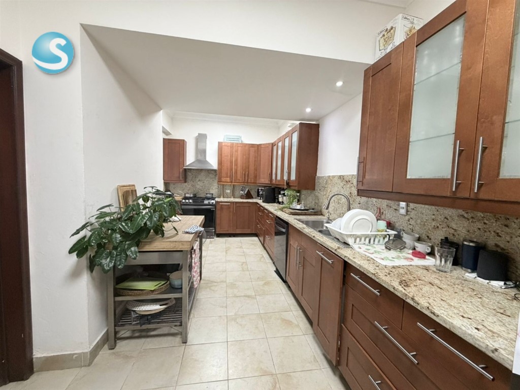 Apartamento en venta en La Esperilla, ubicación privilegiada en República Dominicana