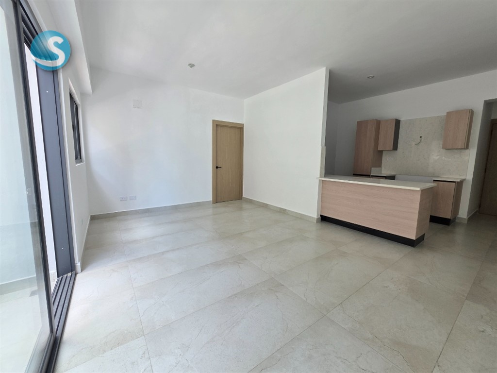 Apartamento nuevo en venta en Evaristo Morales, 79 m²
