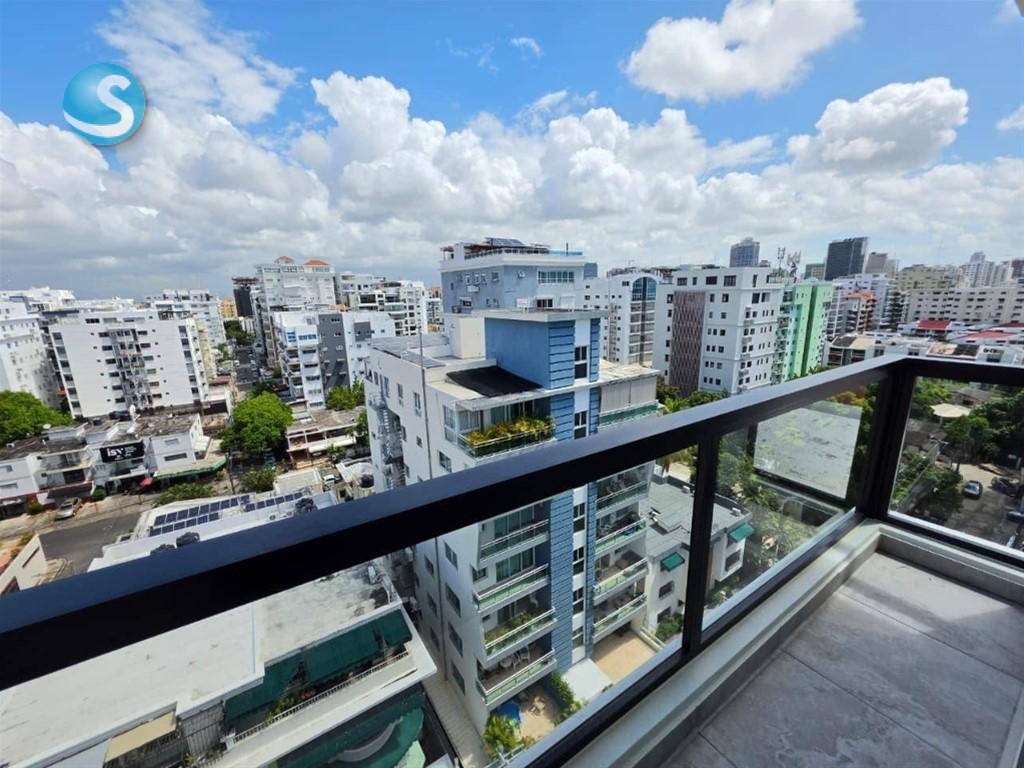 Apartamento moderno en venta en Evaristo Morales en República Dominicana