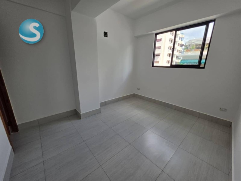 Apartamento moderno en venta en Evaristo Morales en República Dominicana