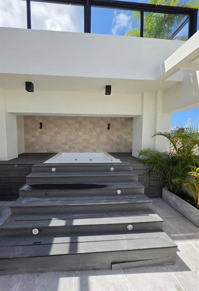 Apartamento moderno en venta en Evaristo Morales en República Dominicana