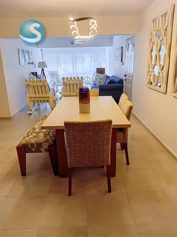 Apartamento cómodo en venta cerca de la playa en Juan Dolio en República Dominicana