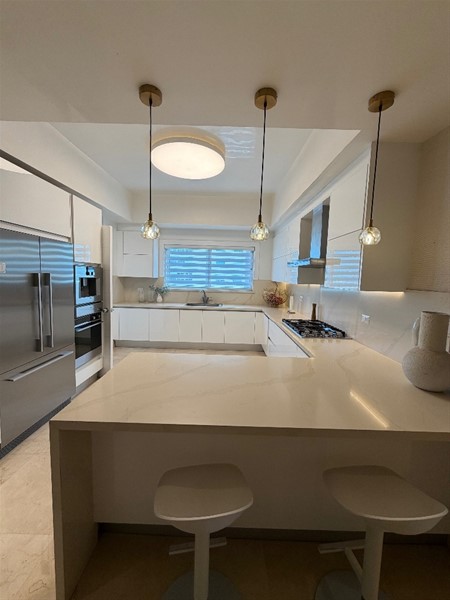 Apartamento de Lujo en Los Cacicazgos con Vista al Mar en República Dominicana
