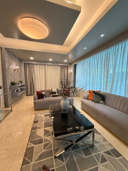 Apartamento de Lujo en Los Cacicazgos con Vista al Mar en República Dominicana
