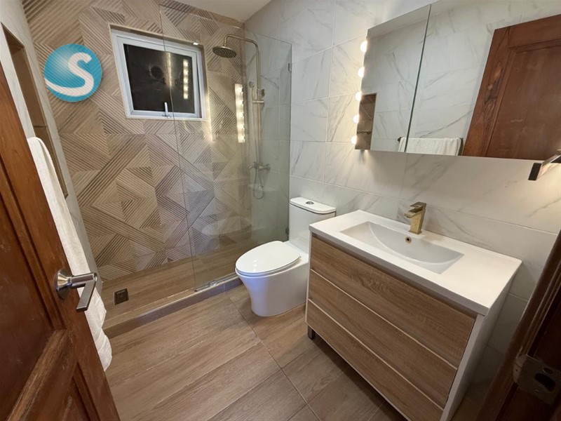 Apartamento en venta de 3 habitaciones en Los Cacicazgos en República Dominicana