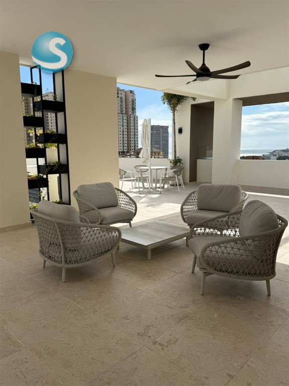 Apartamento en venta en Zona Universitaria, 145 m² en República Dominicana