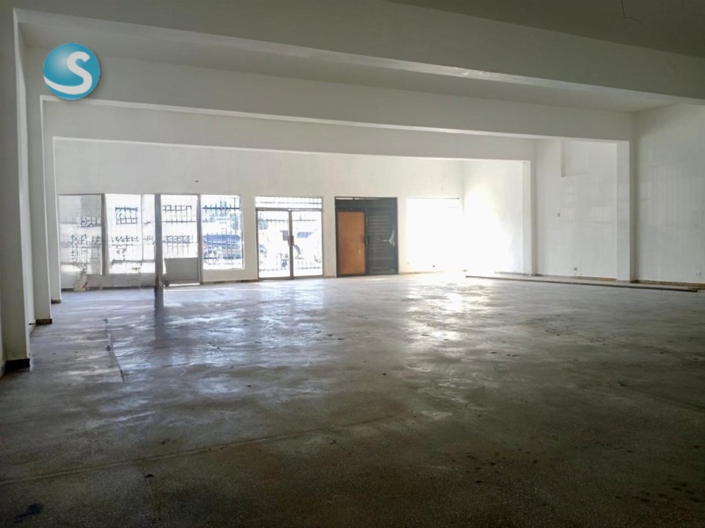 Local Comercial en Venta sobre Avenida 27 de Febrero en República Dominicana