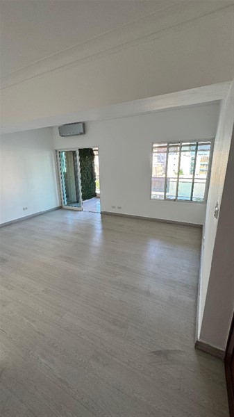 Apartamento funcional en venta en Evaristo Morales en República Dominicana