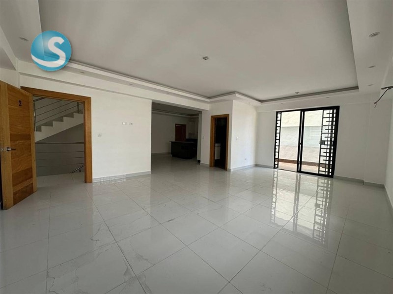 Apartamento en primer piso con patio en Corales del Sur en República Dominicana