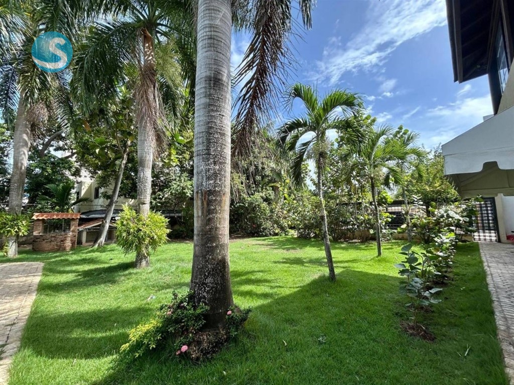 Casa en Venta y Alquiler en Bella Vista Sur en República Dominicana