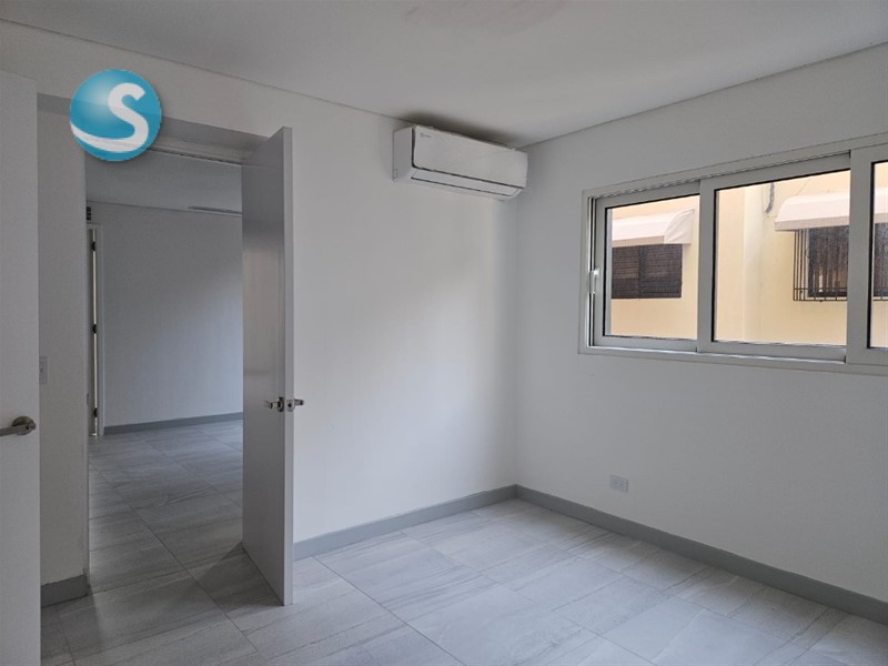 Apartamento en venta en Evaristo Morales en República Dominicana