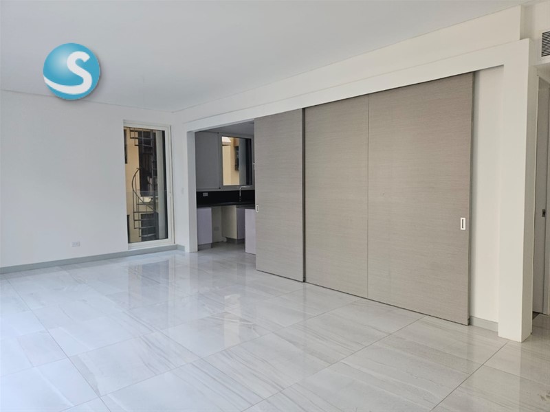 Apartamento en venta en Evaristo Morales en República Dominicana