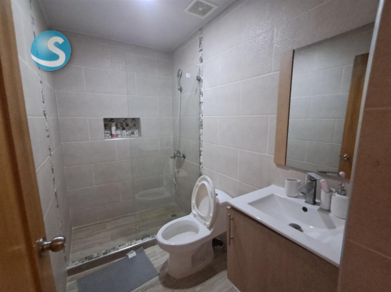 Apartamento en venta en El Condado, 154 m², balcón y parqueos en República Dominicana