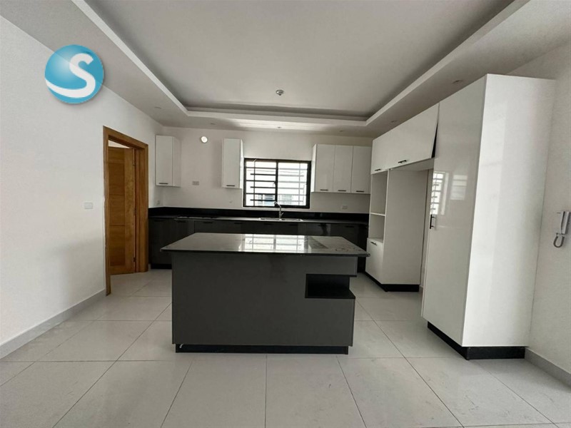 Apartamento en venta con terraza y jacuzzi en Corales del Sur en República Dominicana