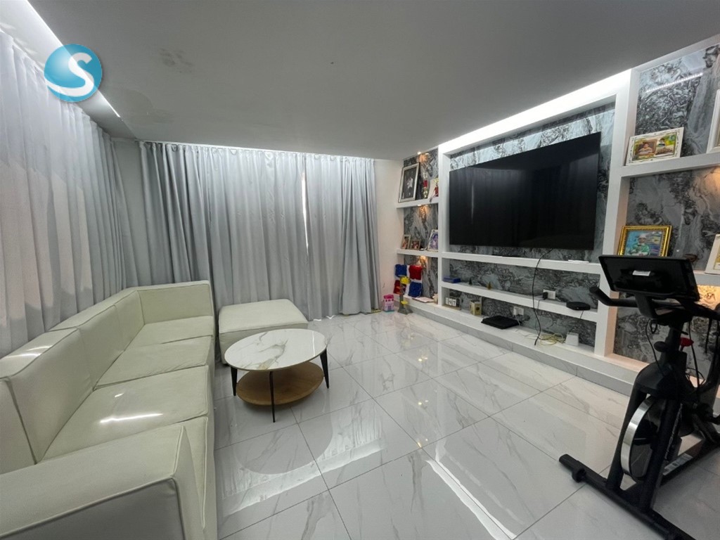 Apartamento moderno en Renacimiento con terraza privada