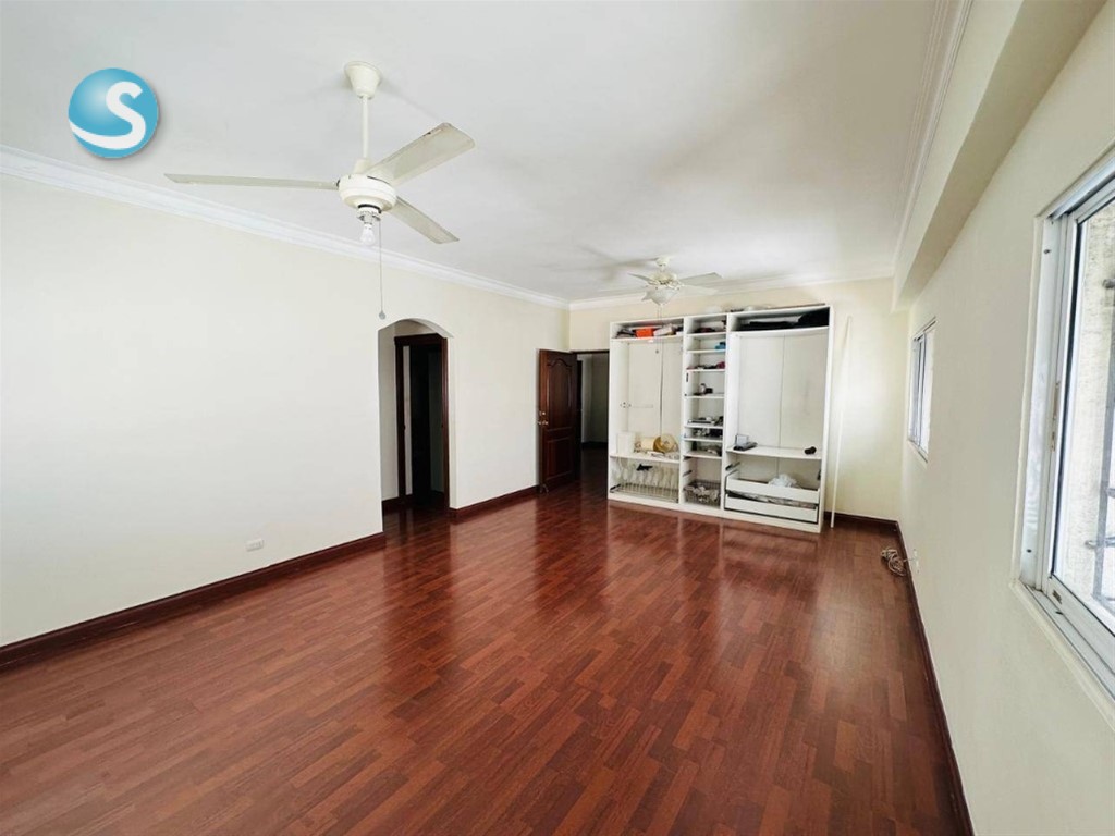 Penthouse en Evaristo Morales de 450 m² en venta en República Dominicana