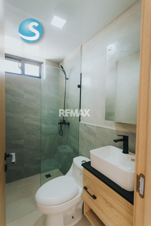 Apartamento amueblado en venta con terraza y jacuzzi en Vista Cana en República Dominicana