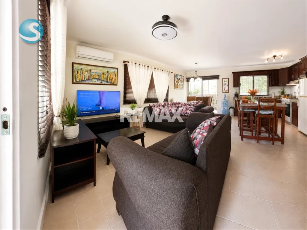 Casa amueblada en venta en residencial seguro de Costa Bávaro en República Dominicana