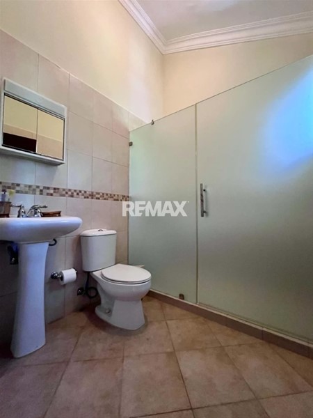 Casa en venta en Juan Dolio, 2 niveles y piscina privada en República Dominicana
