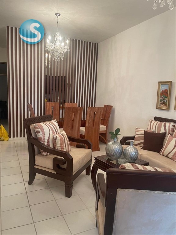 Apartamento en venta con amplia galería en Gazcue en República Dominicana