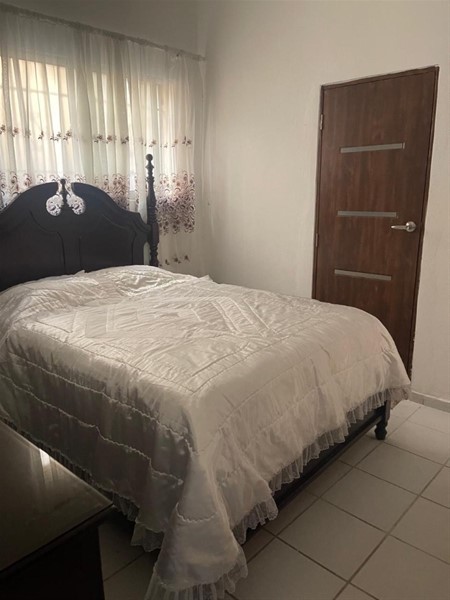 Apartamento en venta con amplia galería en Gazcue en República Dominicana