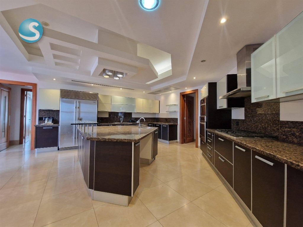 Apartamento exclusivo en Los Cacicazgos, Santo Domingo