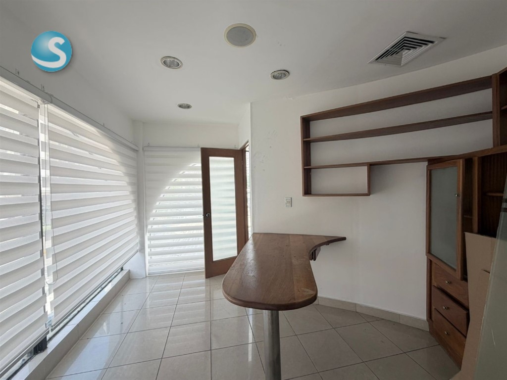 Venta de Local Comercial en Ensanche Naco en República Dominicana