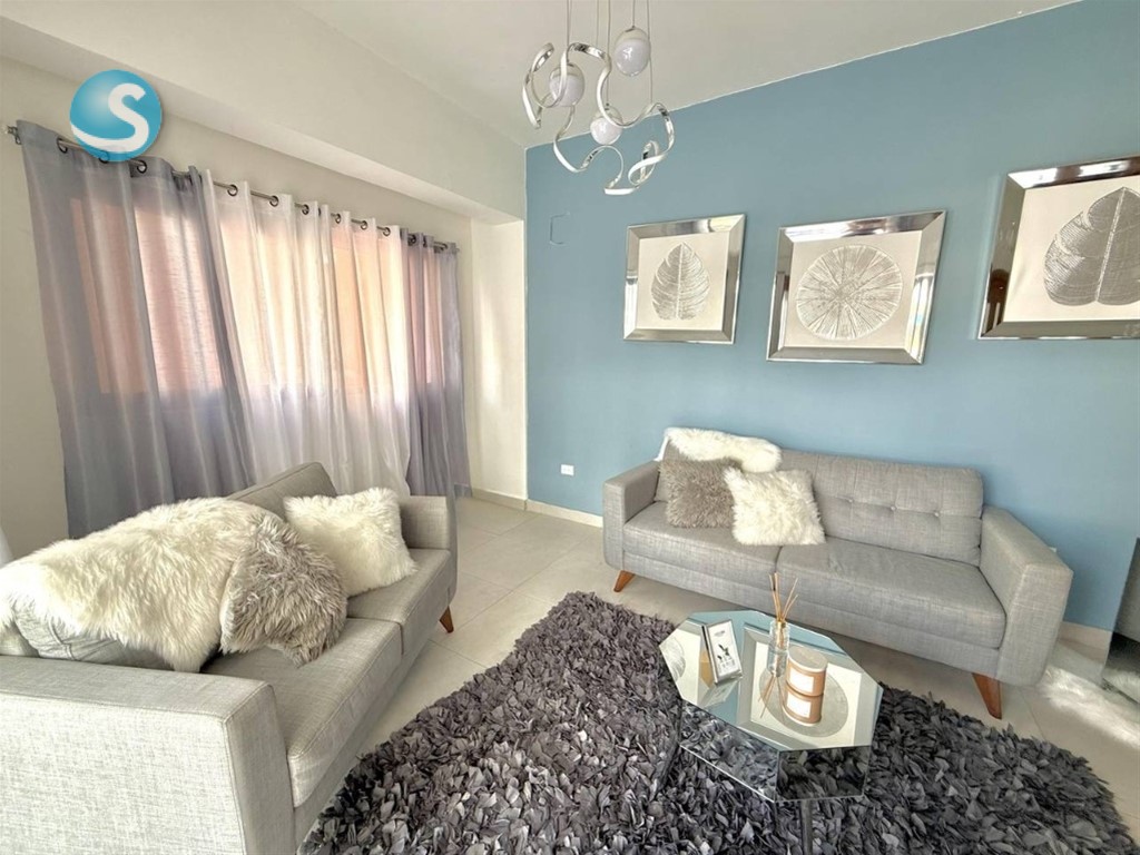 Amplio apartamento en venta en Urbanización Real, Santo Domingo en República Dominicana
