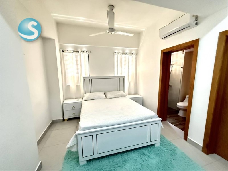 Amplio apartamento en venta en Urbanización Real, Santo Domingo en República Dominicana