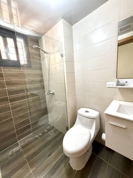 Amplio apartamento en venta en Urbanización Real, Santo Domingo en República Dominicana