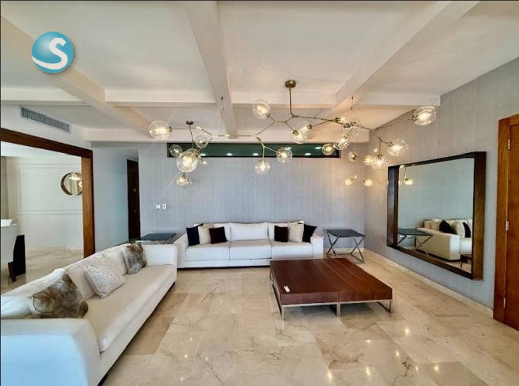 Amplio apartamento en venta en Los Cacicazgos, zona exclusiva