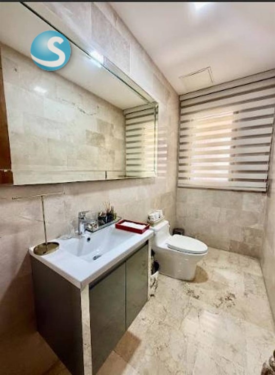 Amplio apartamento en venta en Los Cacicazgos, zona exclusiva en República Dominicana