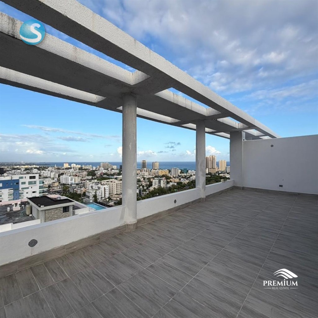 Penthouse en La Esperilla con Terraza y Vista al Mar