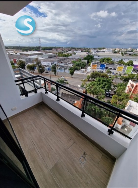 Penthouse Triplex en Venta con Vista Panorámica en Los Cacicazgos