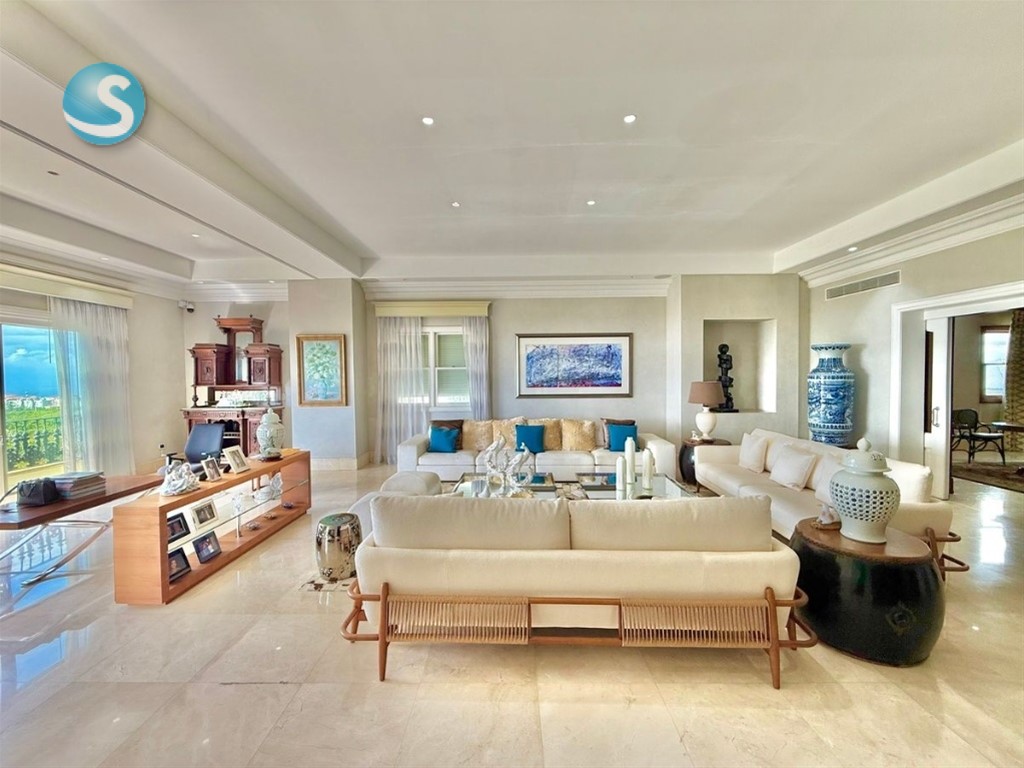 Apartamento de Lujo en Venta en Los Cacicazgos