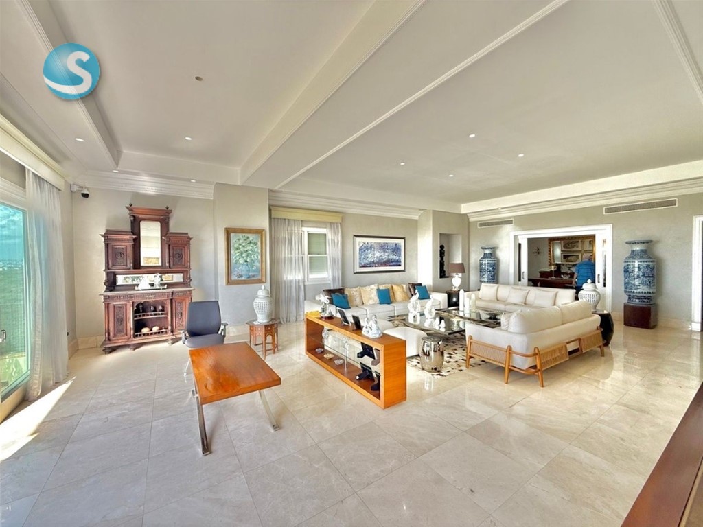 Apartamento de Lujo en Venta en Los Cacicazgos en República Dominicana