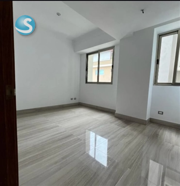 Apartamento elegante en Los Cacicazgos con vista al mar en República Dominicana