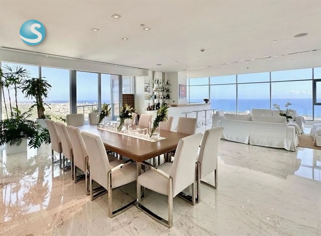 Apartamento de Lujo en Piso Alto en Los Cacicazgos en República Dominicana