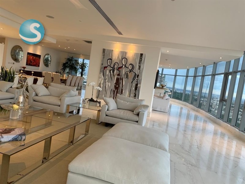 Apartamento de Lujo en Piso Alto en Los Cacicazgos en República Dominicana
