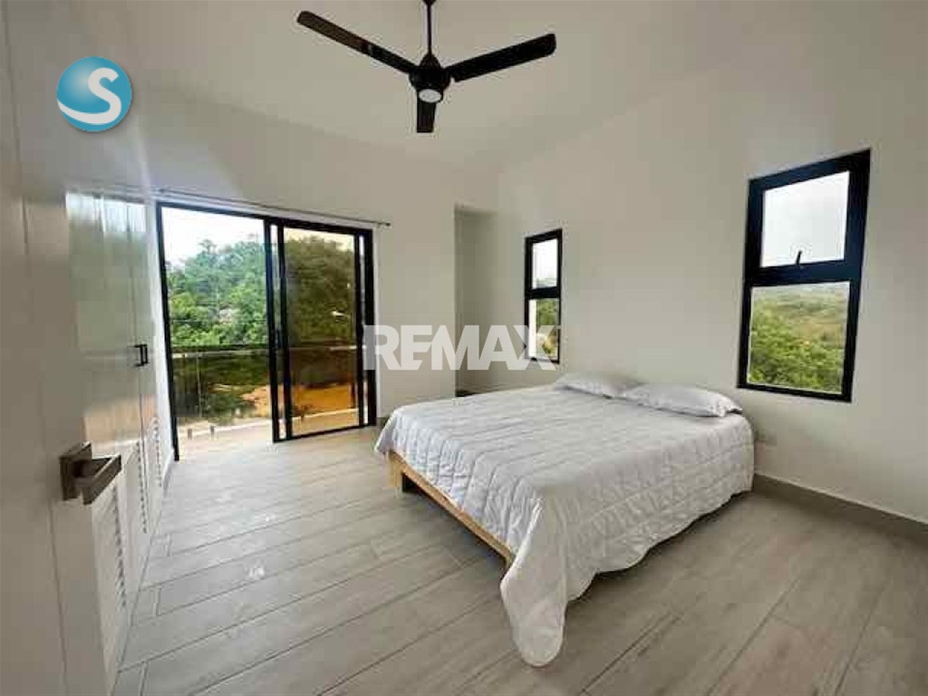 Casa en venta en Las Terrenas, Samaná, con amplio terreno en República Dominicana