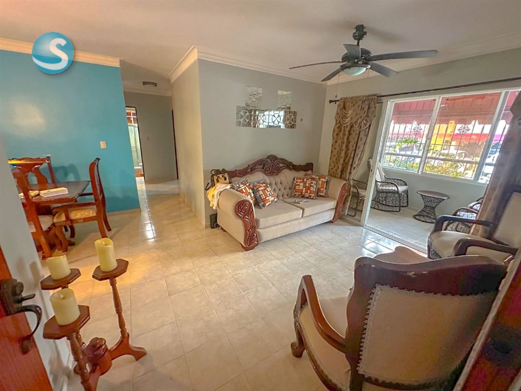 Apartamento Amueblado en Venta en Residencial Carmen Renata, Pantoja en República Dominicana