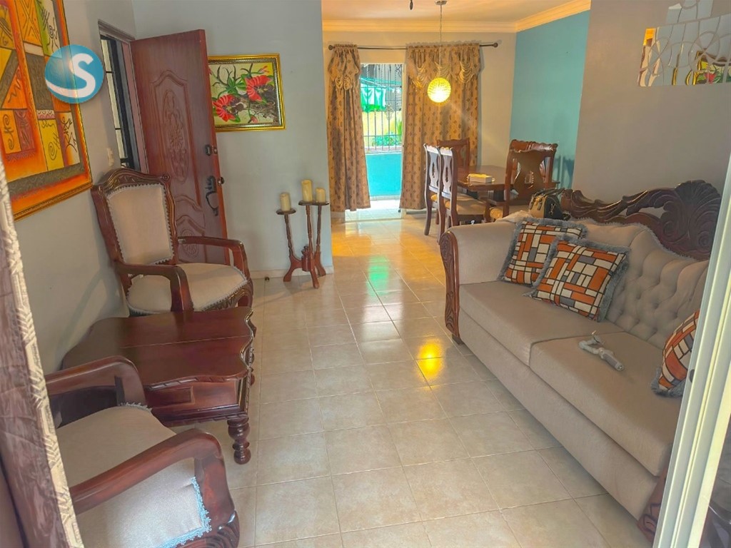 Apartamento Amueblado en Venta en Residencial Carmen Renata, Pantoja en República Dominicana