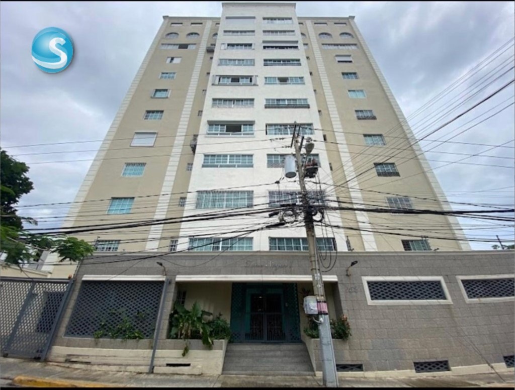 Apartamento espacioso en venta y alquiler en La Esperilla