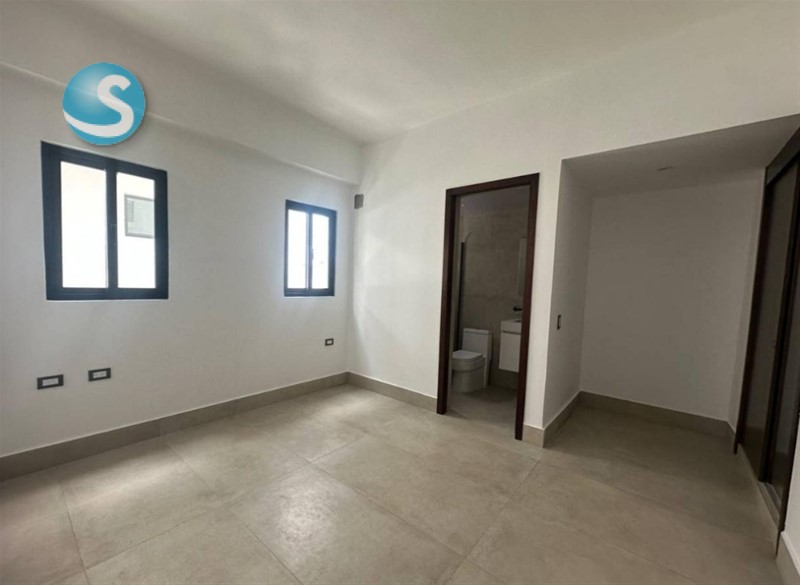 Apartamento en venta en Evaristo Morales en República Dominicana