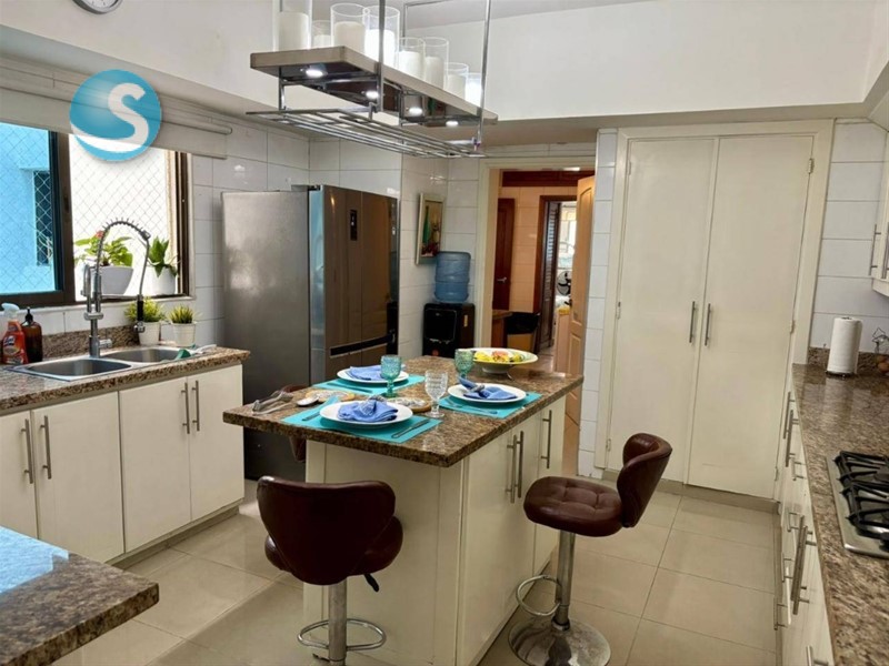 Apartamento en Piso Alto en Ensanche Naco, 315 m² en República Dominicana