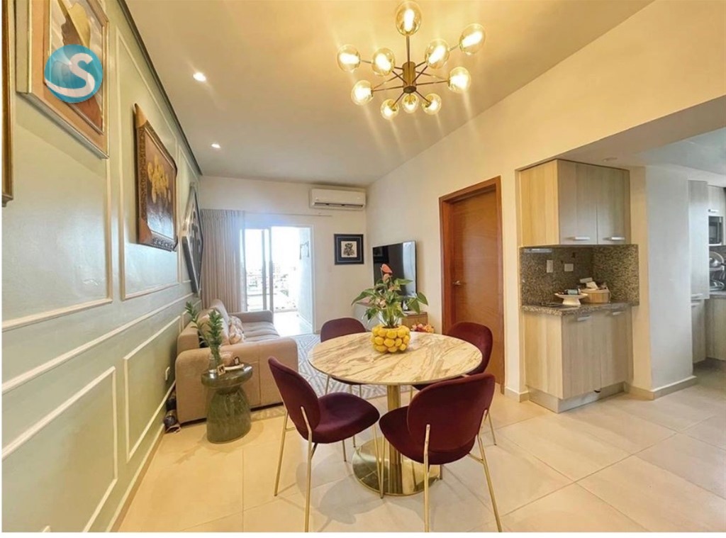 Apartamento amueblado en venta en Evaristo Morales, Santo Domingo