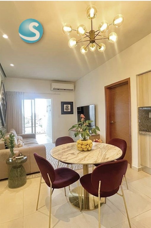 Apartamento amueblado en venta en Evaristo Morales, Santo Domingo en República Dominicana